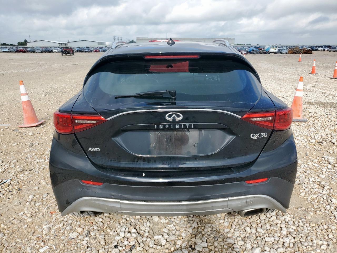 2018 Infiniti Qx30 Base VIN: SJKCH5CR1JA057605 Lot: 63694305