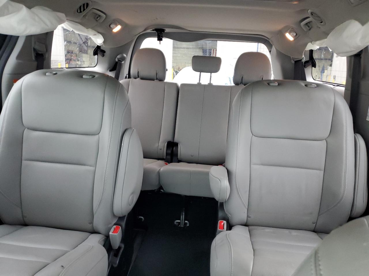2019 Toyota Sienna Xle VIN: 5TDDZ3DC9KS227779 Lot: 65331645