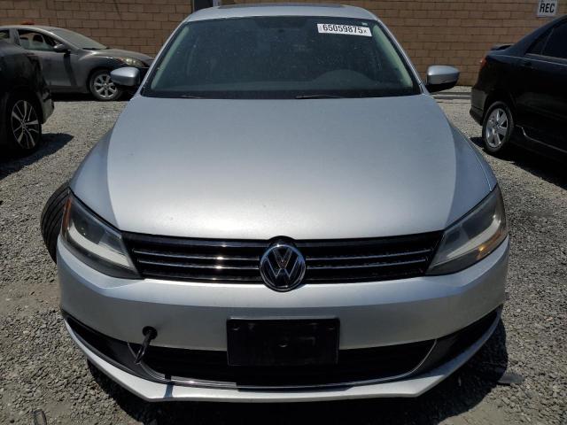  VOLKSWAGEN JETTA 2014 Srebrny
