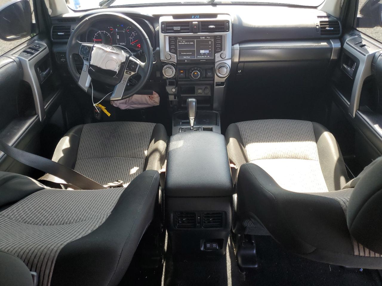 2022 Toyota 4Runner Sr5 VIN: JTEEU5JR7N5263192 Lot: 63942485