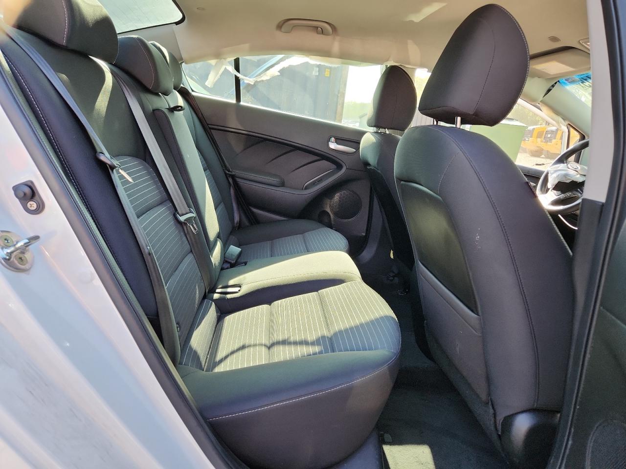 2018 Kia Forte Lx VIN: 3KPFL4A78JE178252 Lot: 64788415