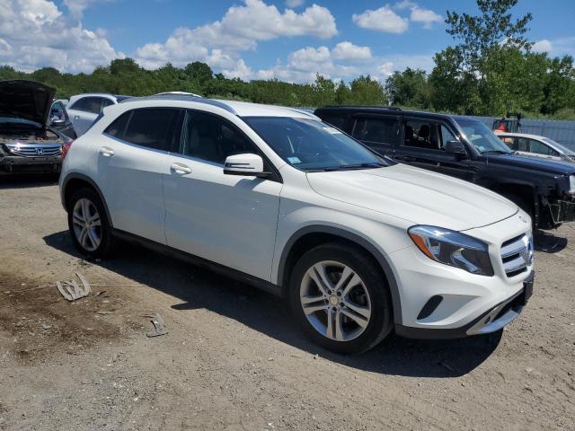 Parquets MERCEDES-BENZ GLA-CLASS 2015 Biały