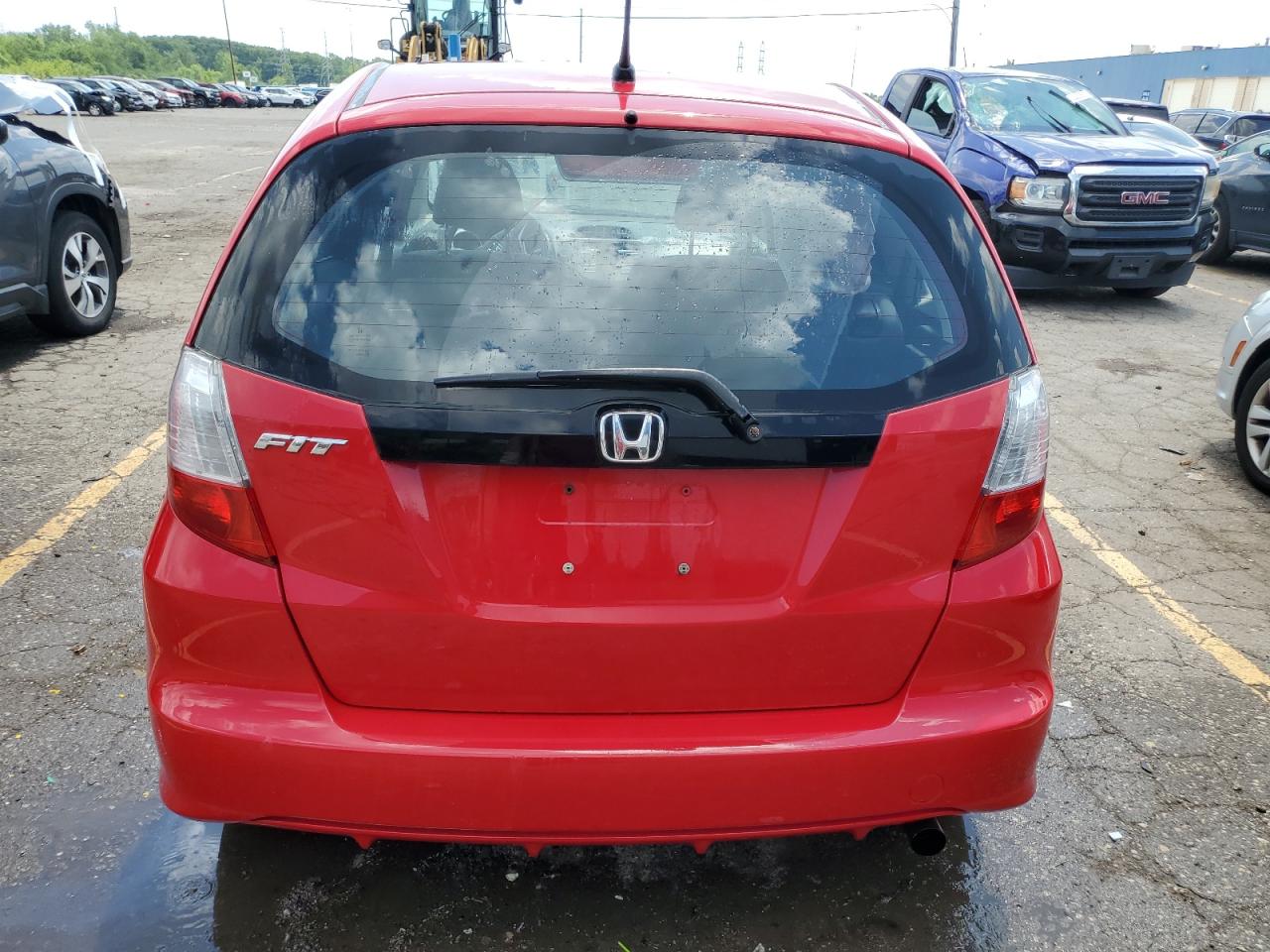 2013 Honda Fit VIN: JHMGE8H3XDC000202 Lot: 63134785