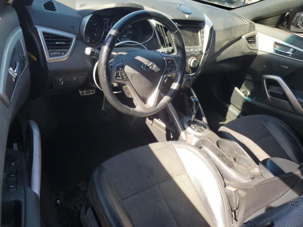 2016 Hyundai Veloster VIN: KMHTC6AD4GU254222 Lot: 65651115