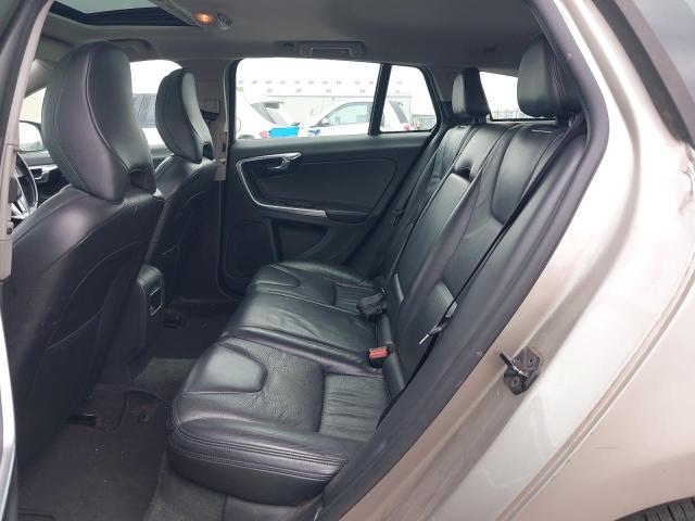 2013 VOLVO V60 SE LUX