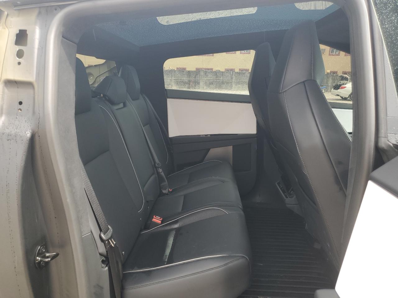 2024 Tesla Cybertruck VIN: 7G2CEHED1RA020677 Lot: 63225105