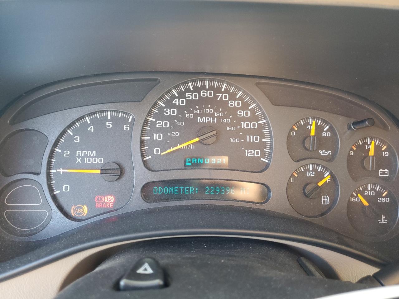 2003 Chevrolet Tahoe C1500 VIN: 1GNEC13T23J163652 Lot: 64123395