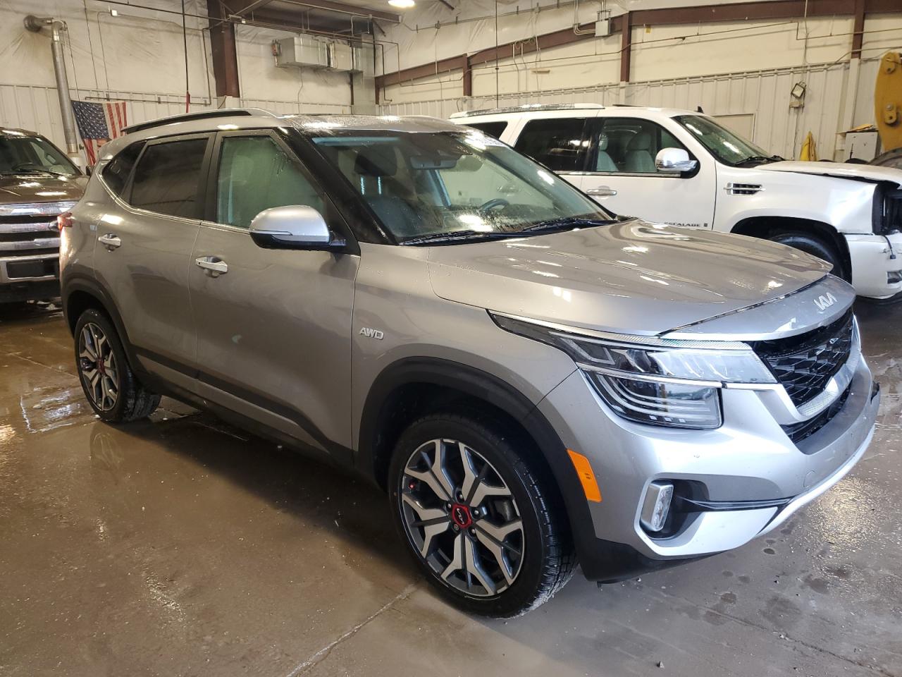 2023 Kia Seltos Sx VIN: KNDETCA29P7368810 Lot: 66737505