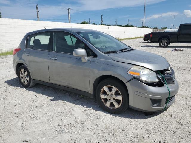  NISSAN VERSA 2012 Srebrny