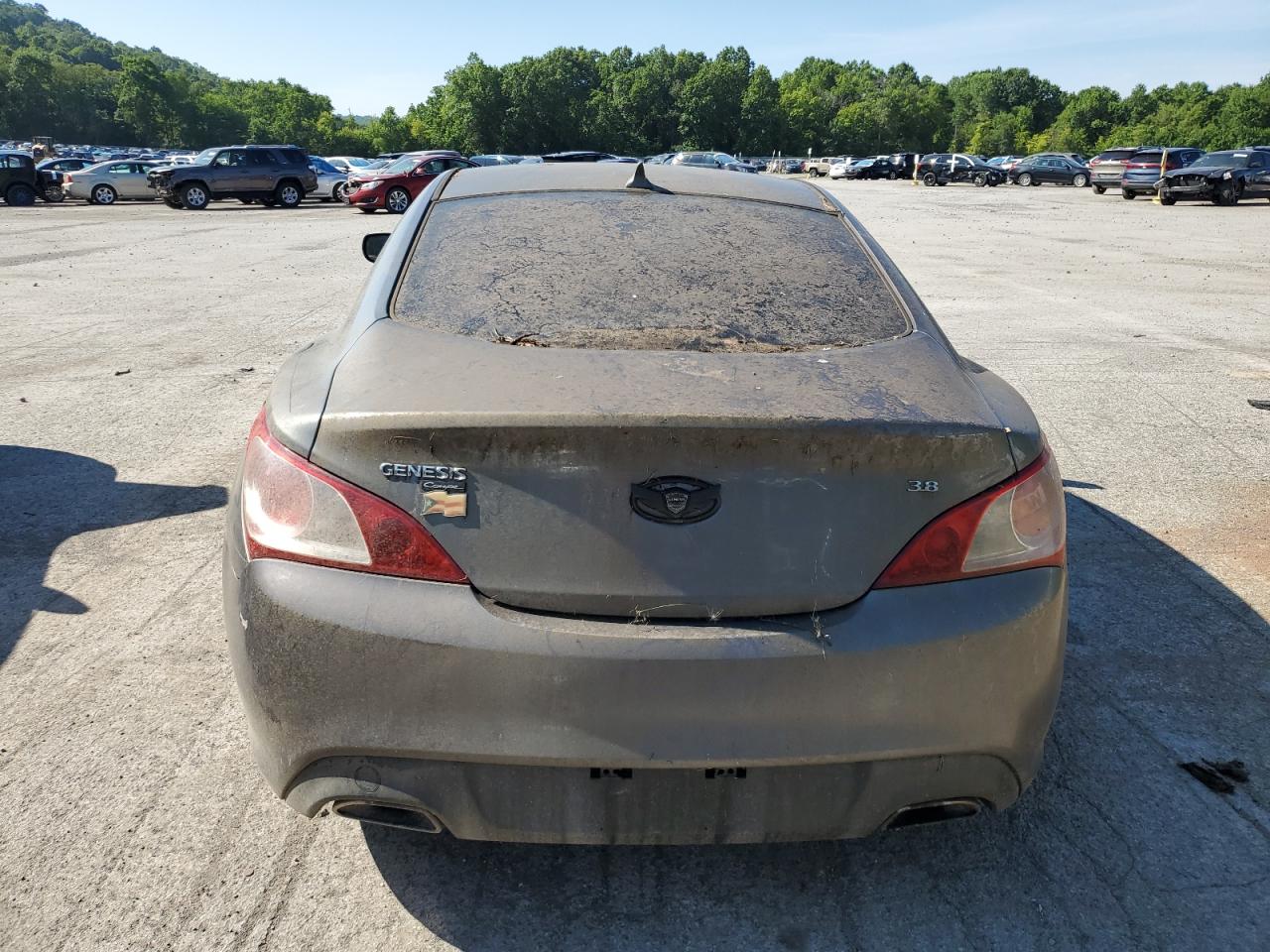 2010 Hyundai Genesis Coupe 3.8L VIN: KMHHU6KH3AU012565 Lot: 65973495