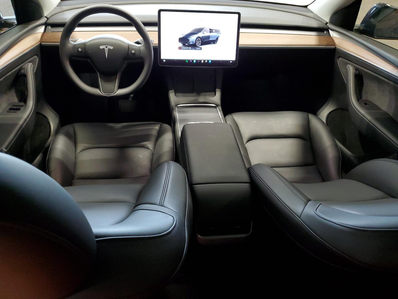 2025 Tesla Model Y VIN: 7SAYGDED7SF321686 Lot: 63279625