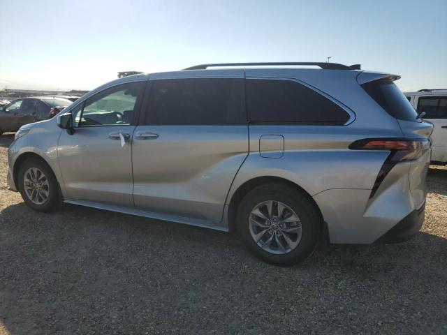 2024 TOYOTA SIENNA LE/XLE  