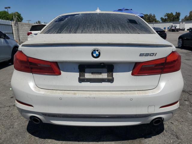  BMW 5 SERIES 2017 Белы