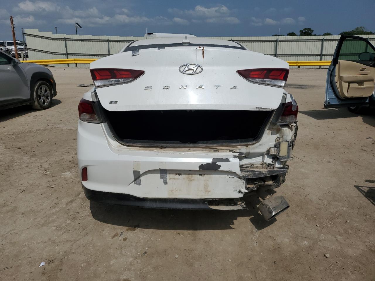 2019 Hyundai Sonata Se VIN: 5NPE24AF7KH784743 Lot: 64976805