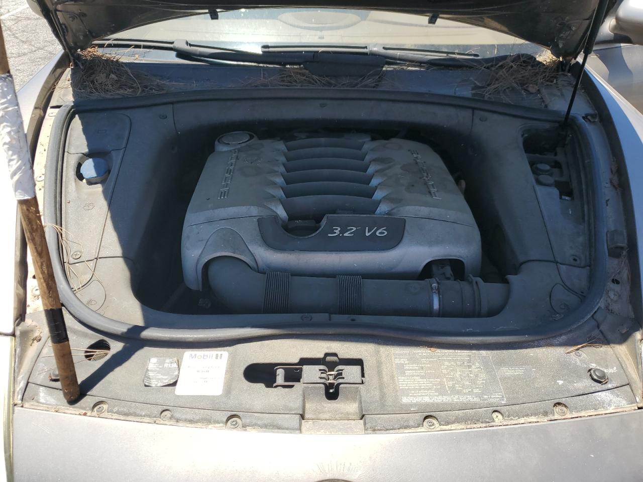 2005 Porsche Cayenne VIN: WP1AA29P55LA20102 Lot: 64122645