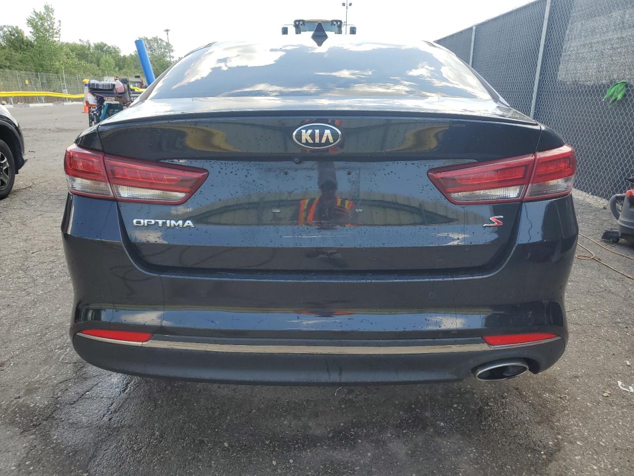 5xxgt4l39jg232325 5XXGT4L39JG232325 2018 Kia Optima Lx
