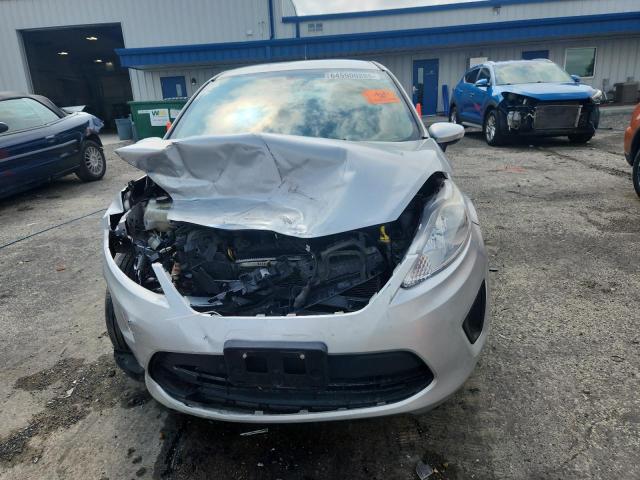  FORD FIESTA 2013 Серебристый