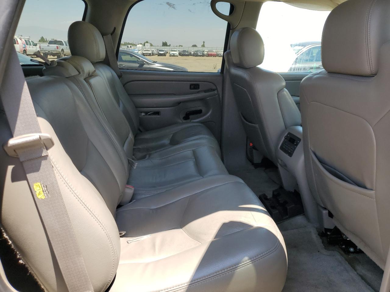 2004 Chevrolet Tahoe C1500 VIN: 1GNEC13T14R306061 Lot: 64892225