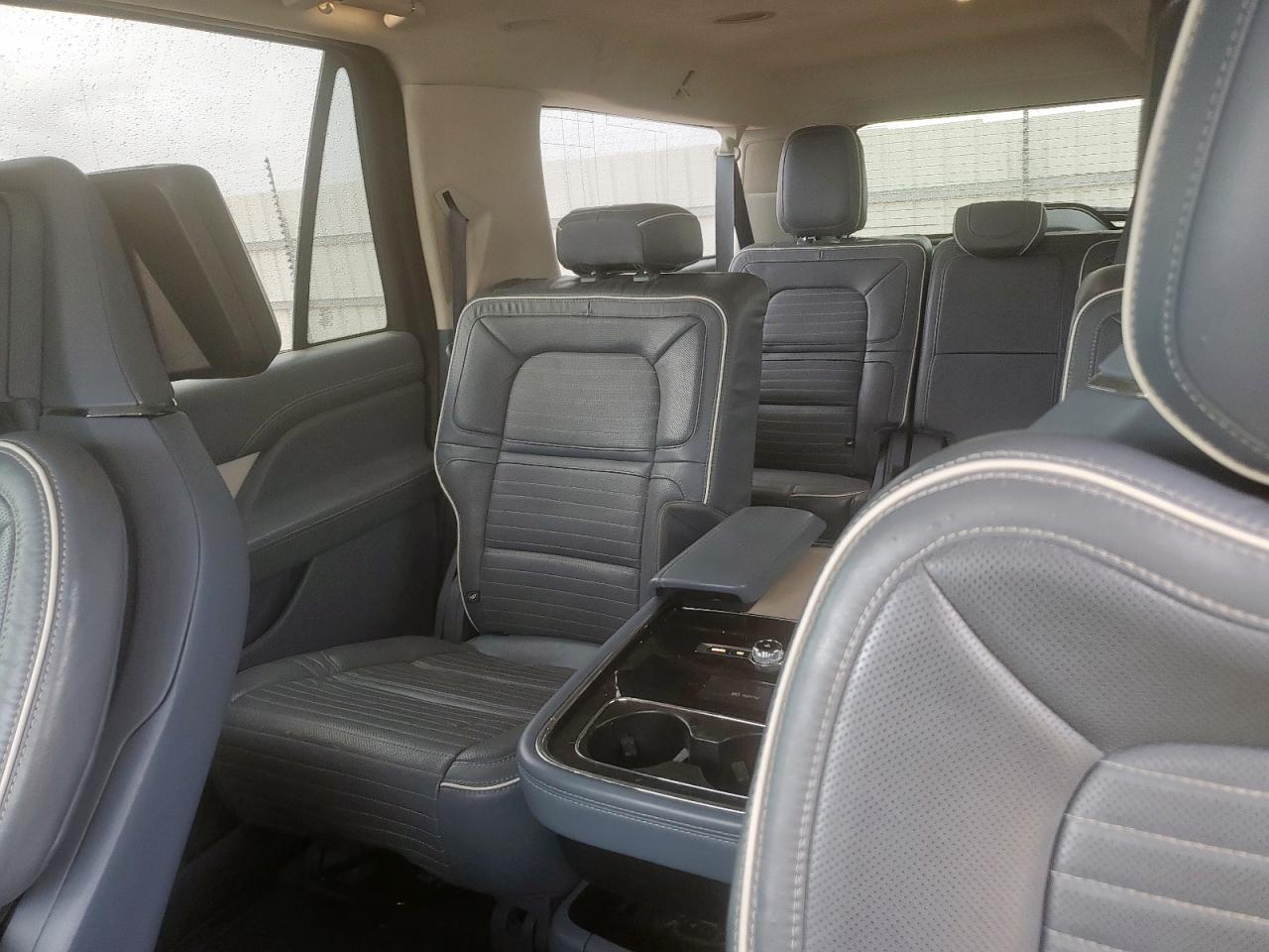 2019 Lincoln Navigator L Black Label VIN: 5LMJJ3TTXKEL04007 Lot: 63100675