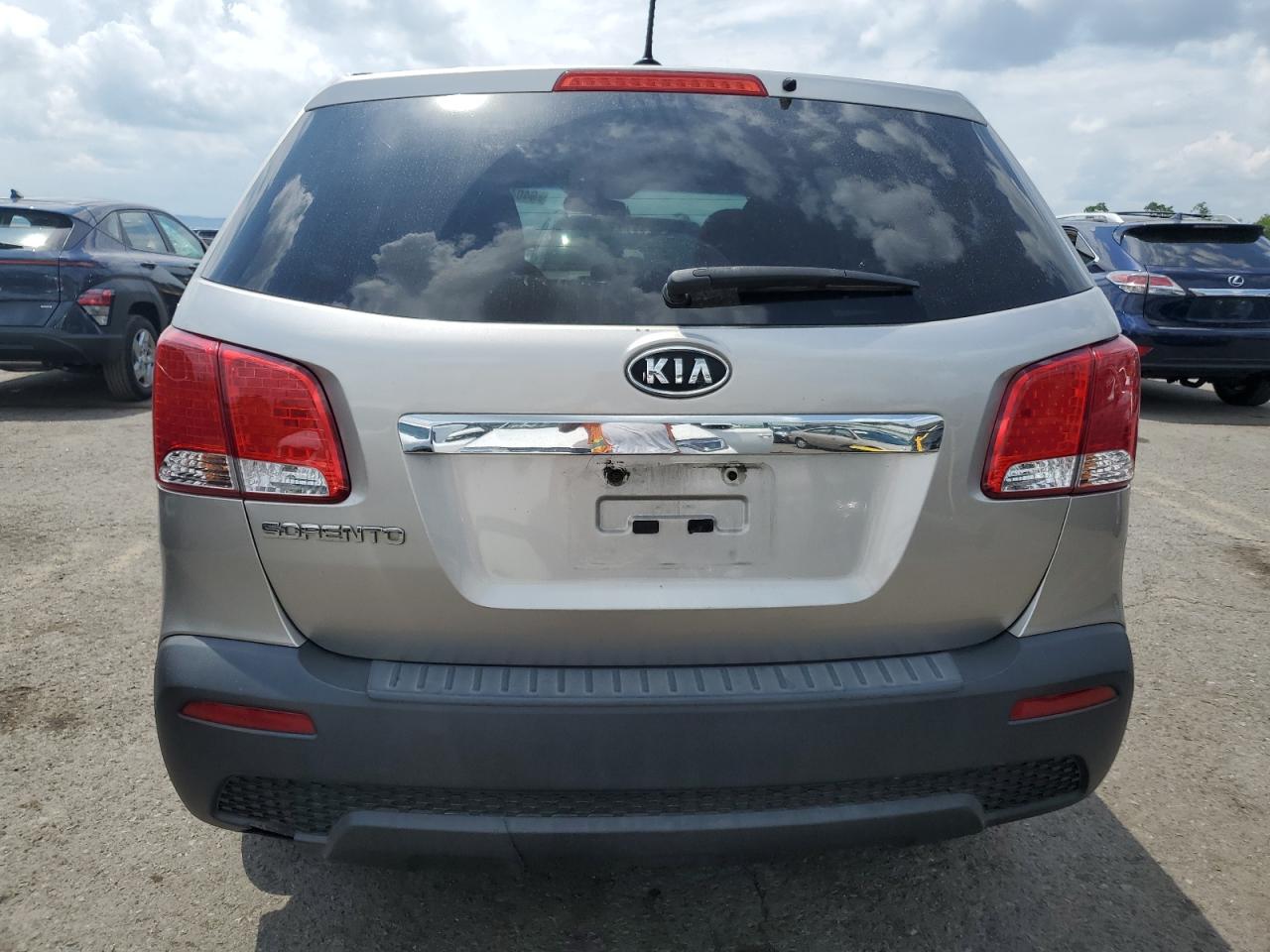 2013 Kia Sorento Lx VIN: 5XYKT3A14DG380114 Lot: 64040955