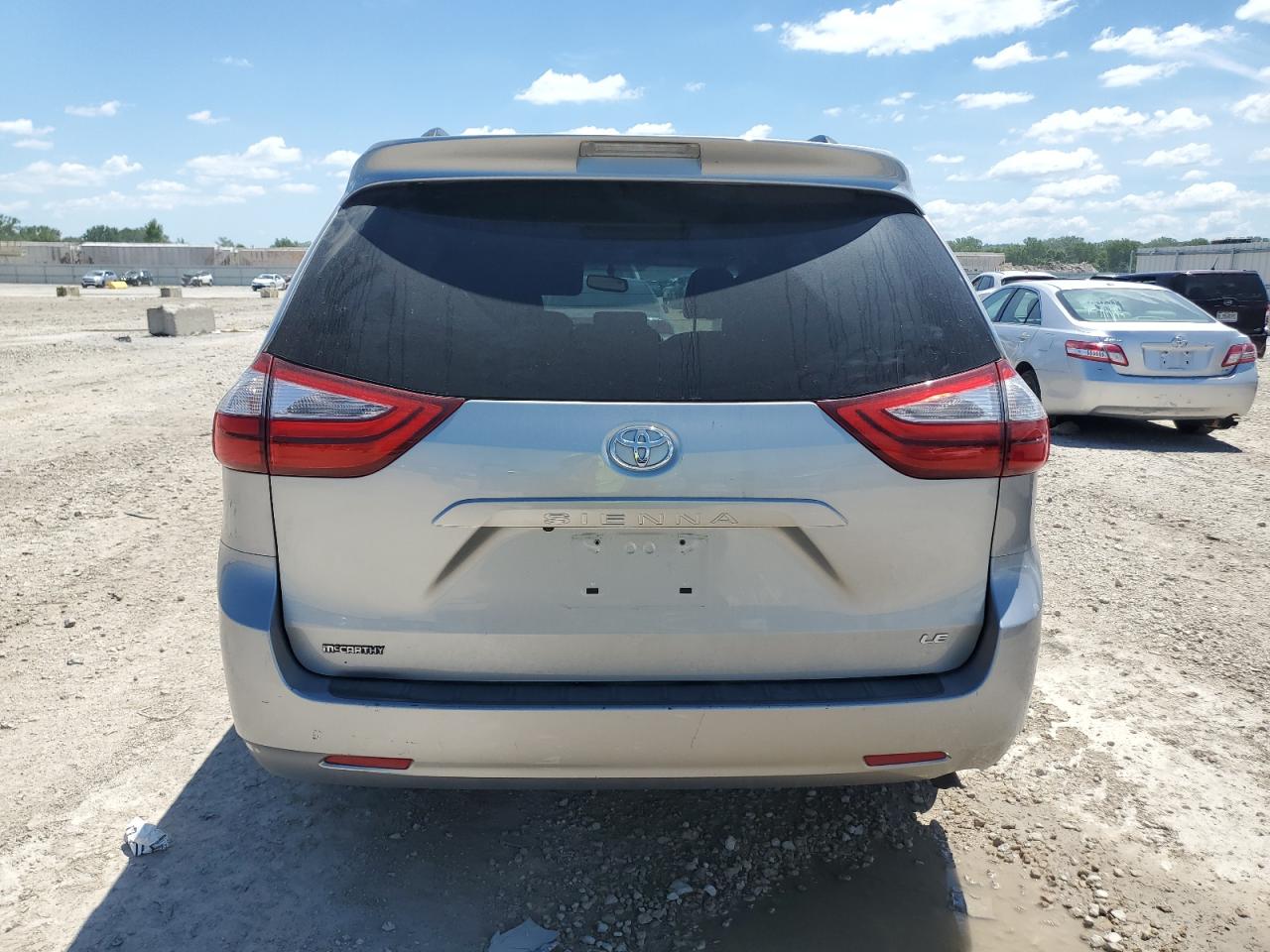 2016 Toyota Sienna Le VIN: 5TDKK3DC8GS755431 Lot: 63063585