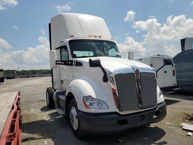 2016 Kenworth T680 Semi Truck