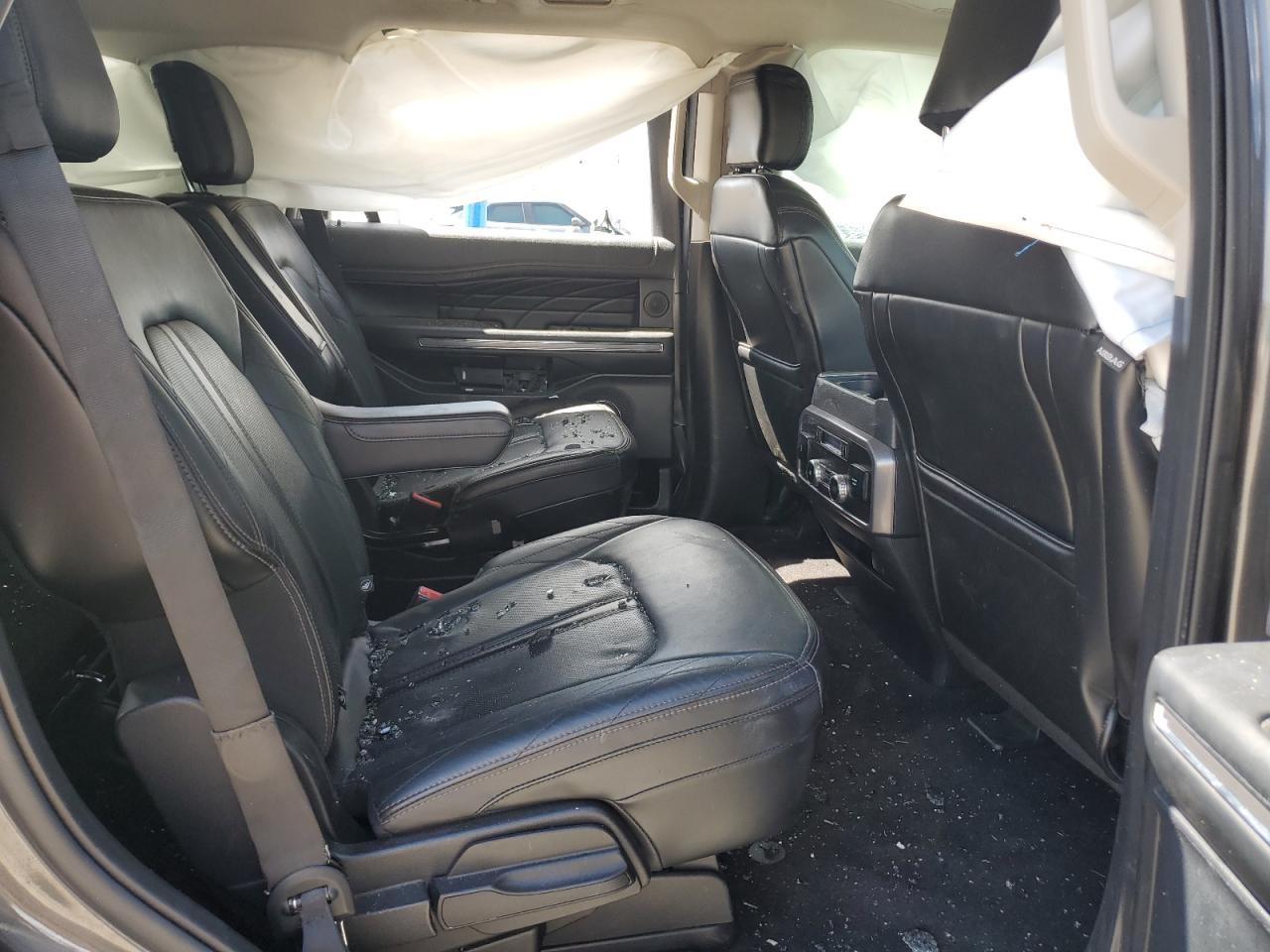2019 Ford Expedition Platinum VIN: 1FMJU1MT0KEA77147 Lot: 62933575
