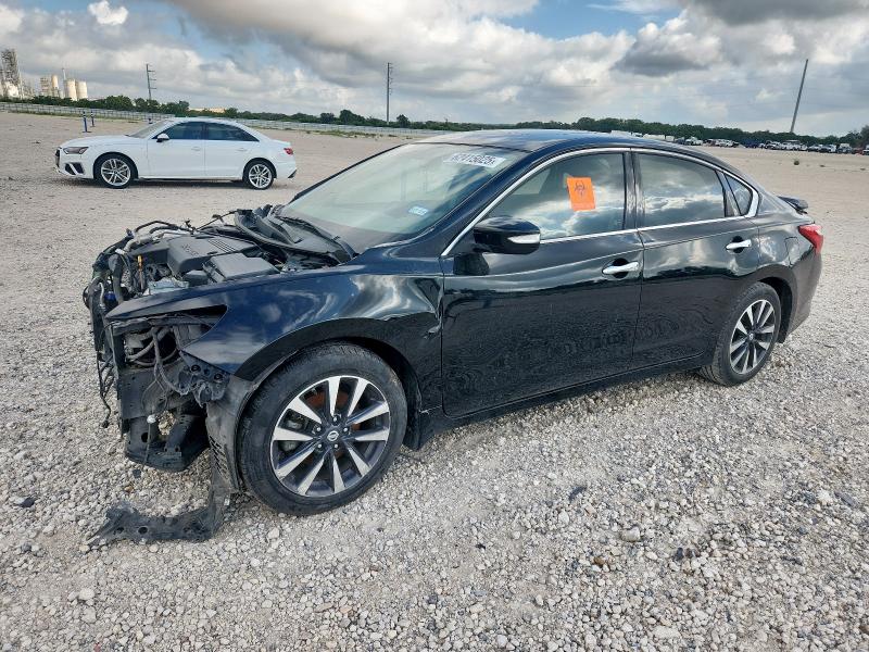  NISSAN ALTIMA 2017 Czarny