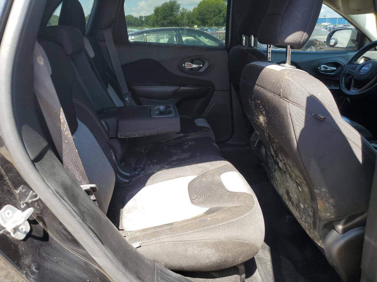 2014 Jeep Cherokee Latitude VIN: 1C4PJLCB7EW164067 Lot: 64783265