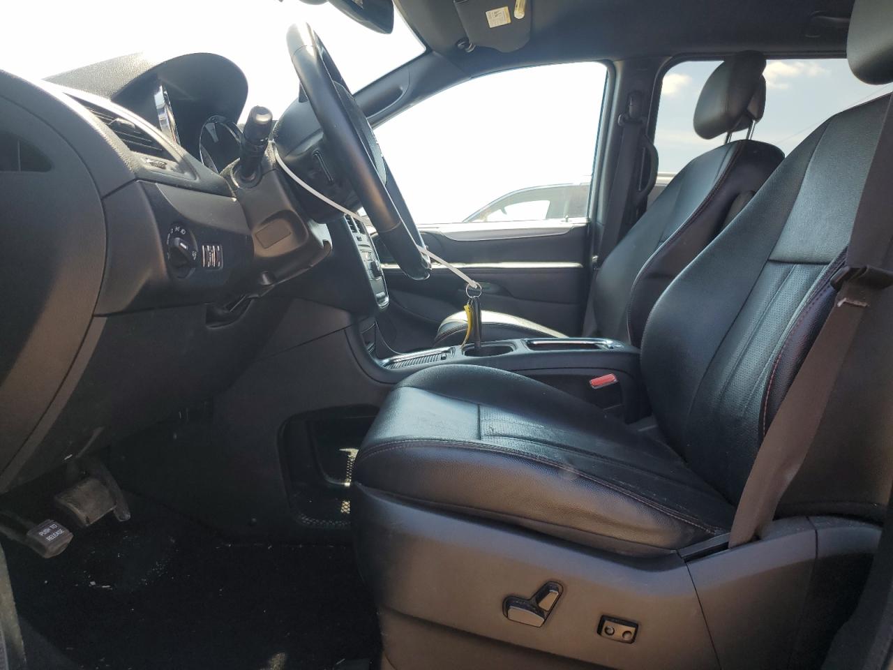 2018 Dodge Grand Caravan Gt VIN: 2C4RDGEG1JR281887 Lot: 65044295