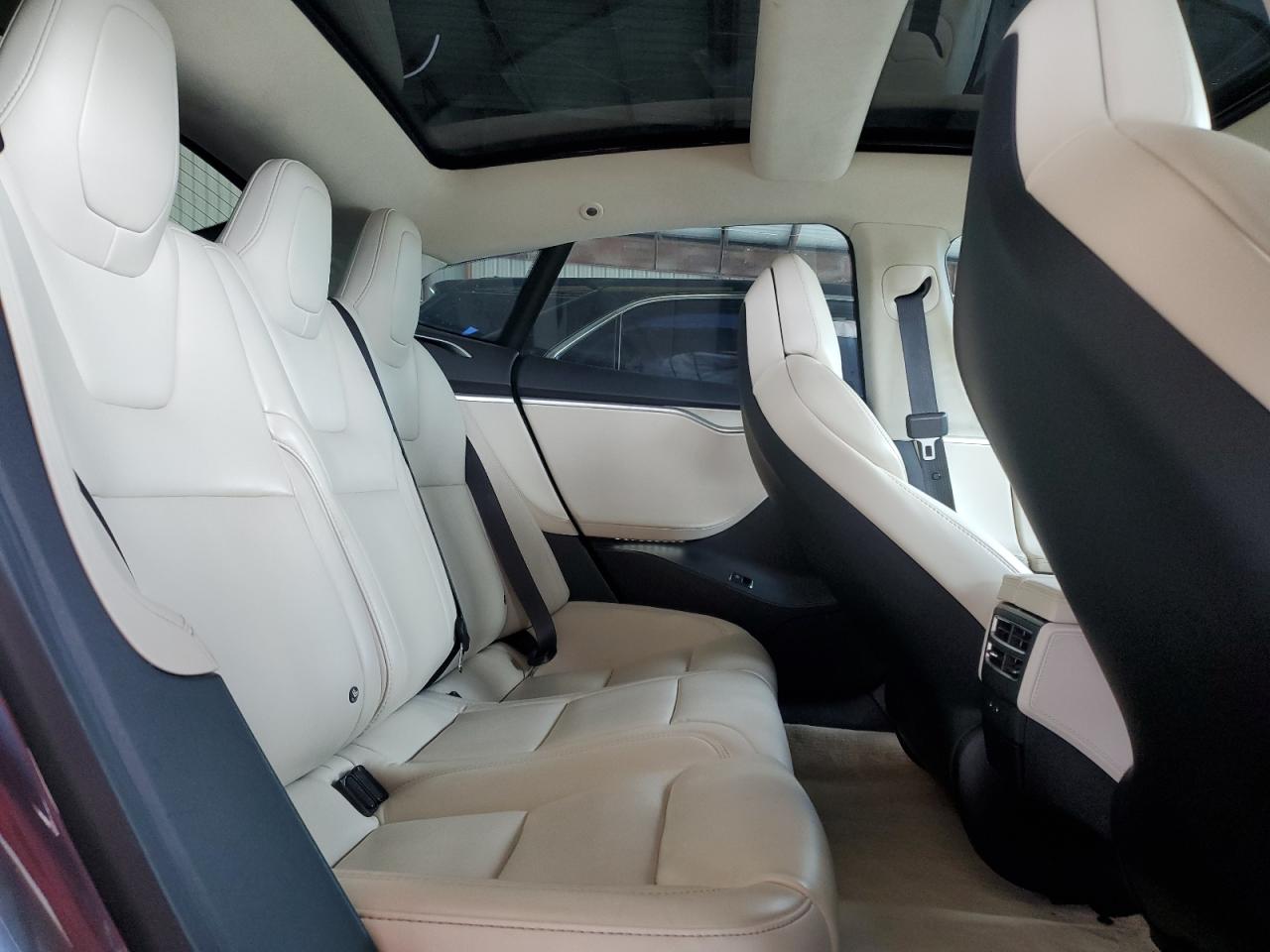 2017 Tesla Model S VIN: 5YJSA1E25HF233097 Lot: 65191905