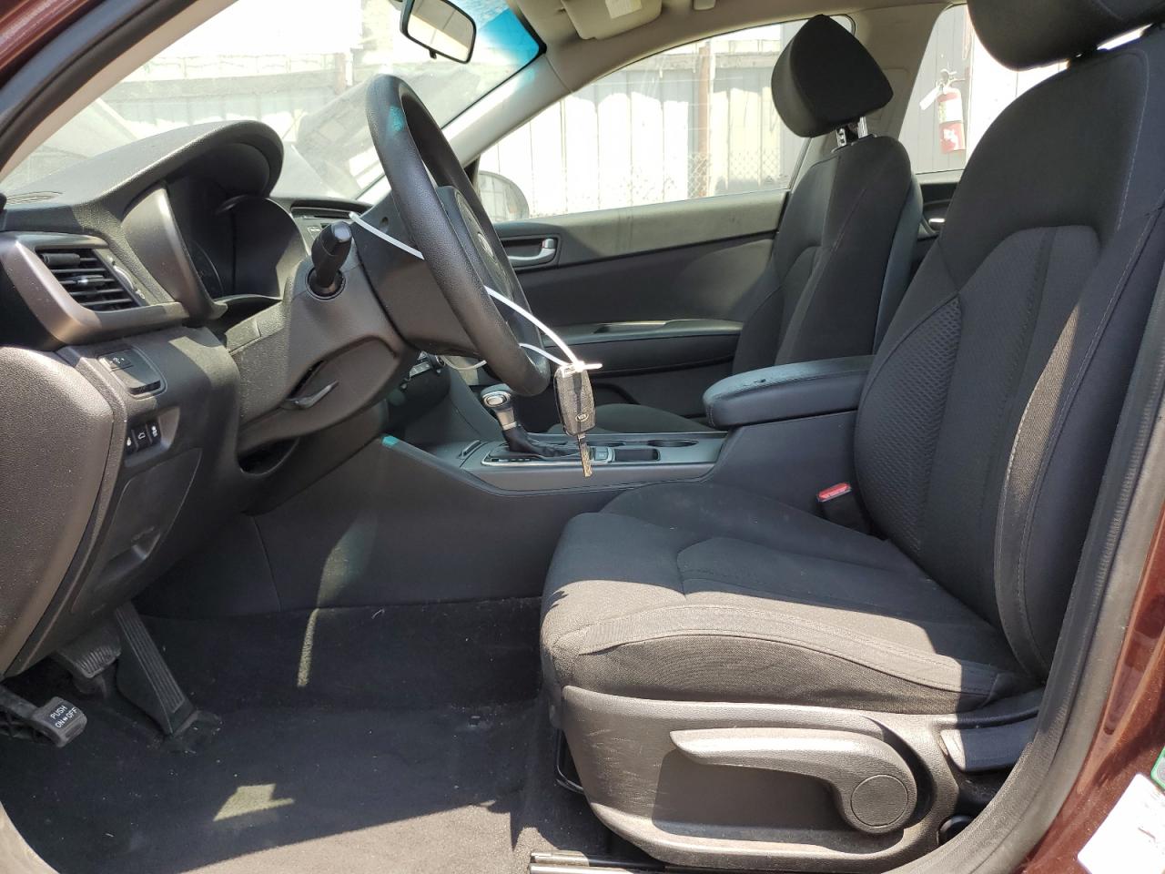 2017 Kia Optima Lx VIN: 5XXGT4L3XHG153918 Lot: 65604475