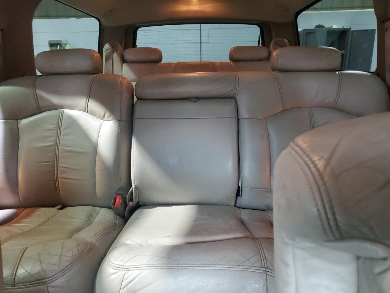 2000 Chevrolet Suburban K1500 VIN: 3GNFK16Z52G207747 Lot: 64381545