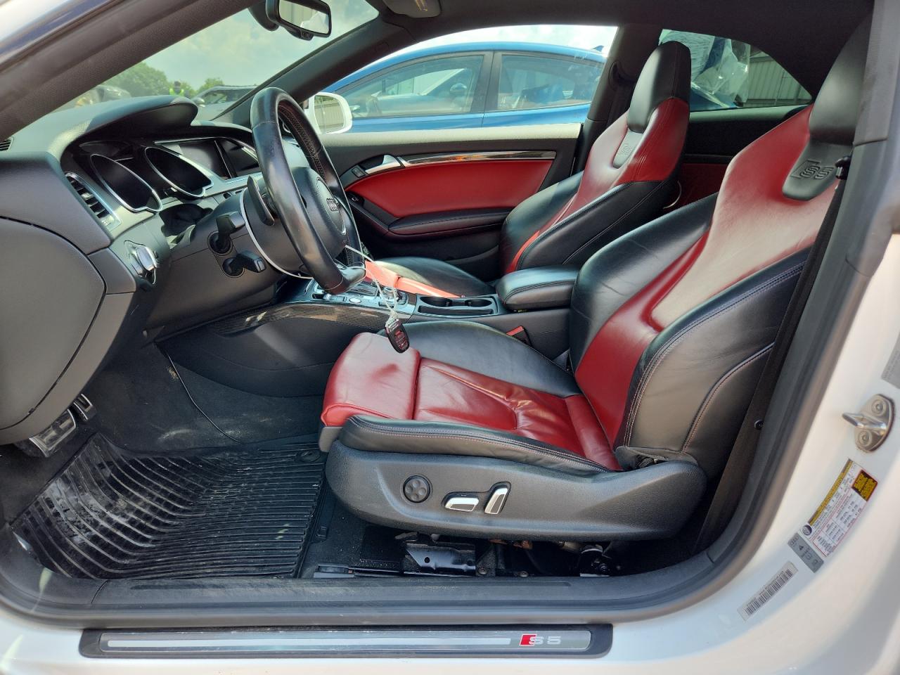 2014 Audi S5 Premium Plus VIN: WAUCGAFRXEA043196 Lot: 64969325