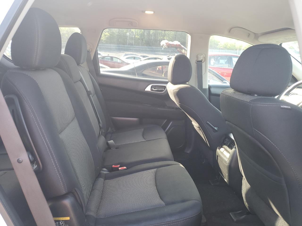 2017 Nissan Pathfinder S VIN: 5N1DR2MM3HC909825 Lot: 65070325