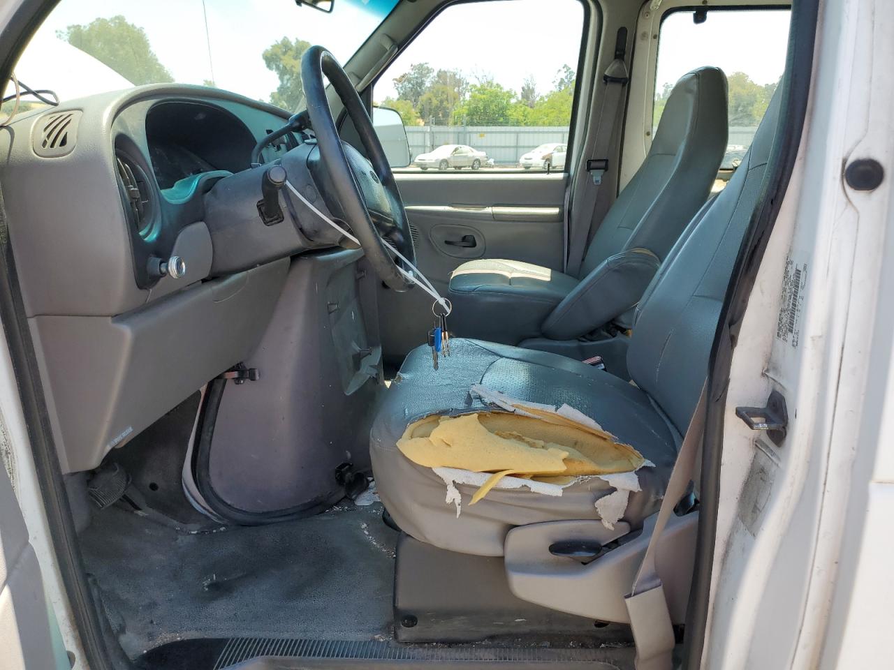 2001 Ford Econoline E350 Super Duty Wagon VIN: 1FBSS31M91HB45244 Lot: 64308135