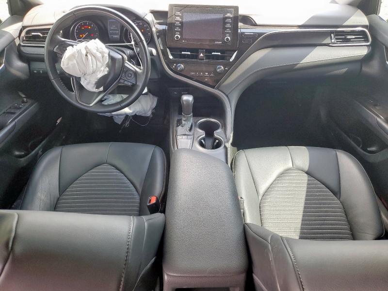  TOYOTA CAMRY 2024 Srebrny