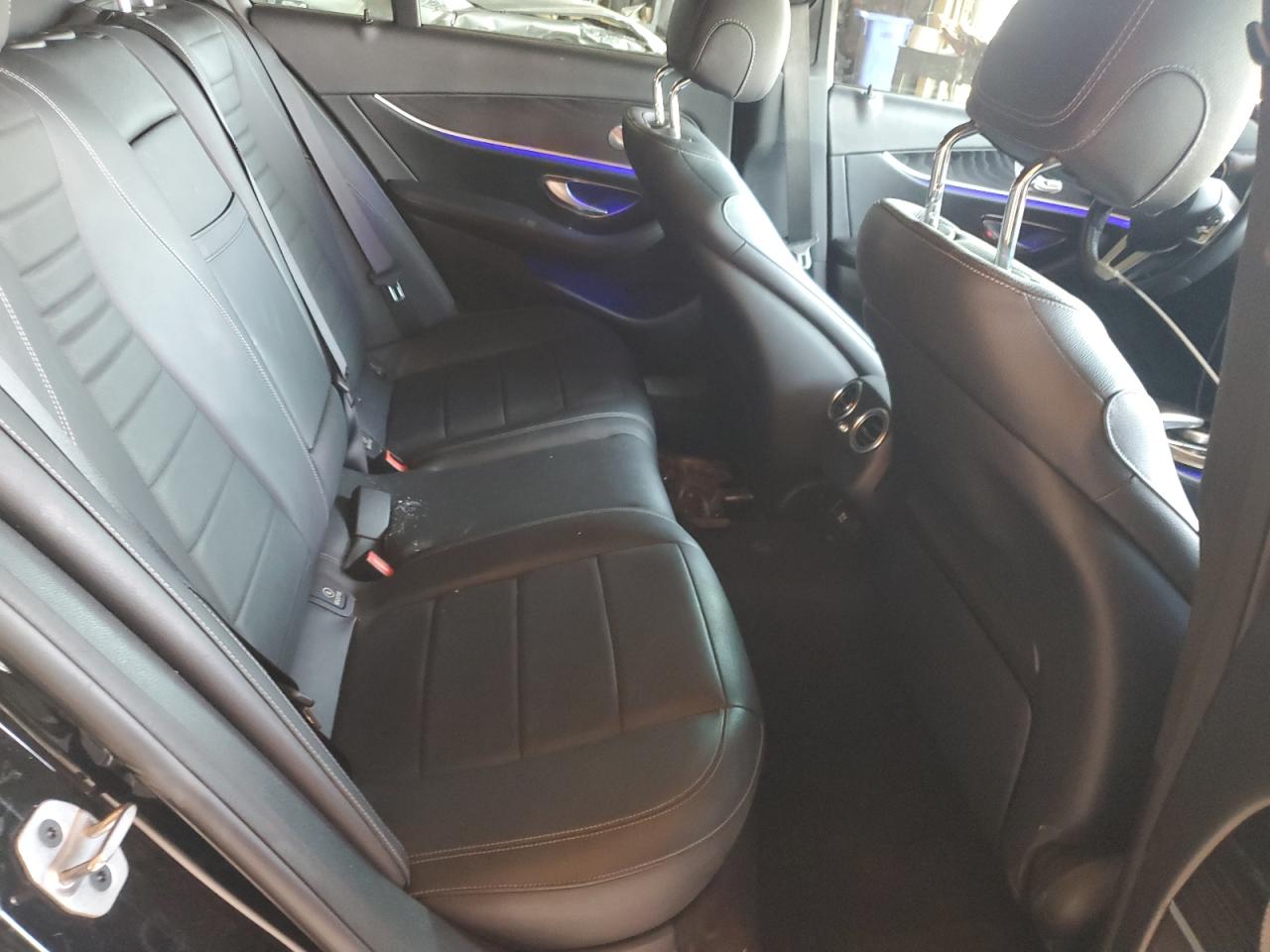 2019 Mercedes-Benz E 300 VIN: WDDZF4JB3KA633351 Lot: 64138255