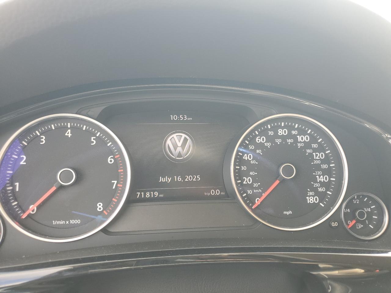2016 Volkswagen Touareg Sport VIN: WVGEF9BP8GD009174 Lot: 64830495