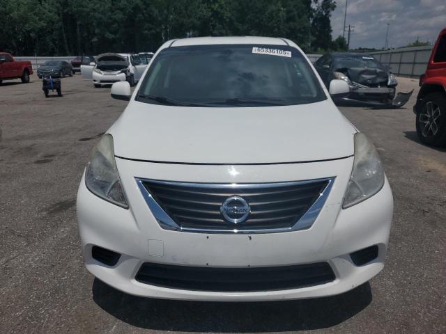 Sedans NISSAN VERSA 2013 Biały