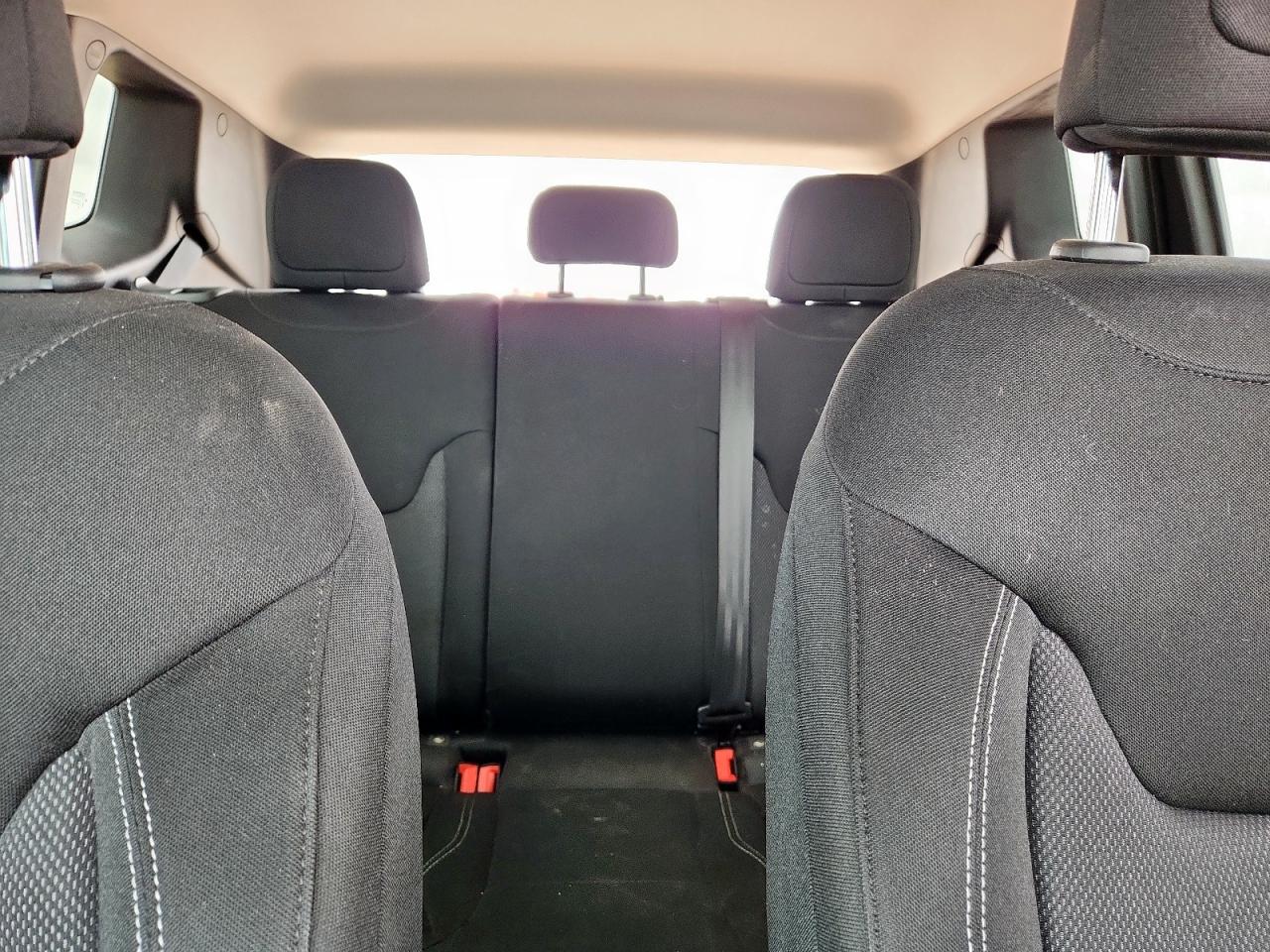 2021 Jeep Renegade Sport VIN: ZACNJCAB5MPM72552 Lot: 63138615