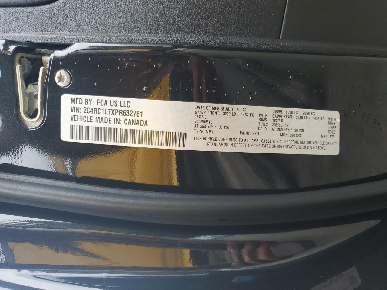 2023 Chrysler Pacifica Hybrid Touring L VIN: 2C4RC1L7XPR632761 Lot: 63929545
