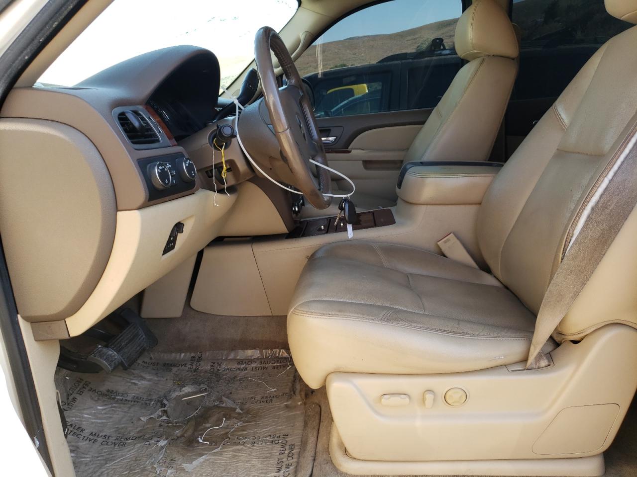 2010 Chevrolet Tahoe K1500 Ltz VIN: 1GNUKCE02AR276951 Lot: 63767275