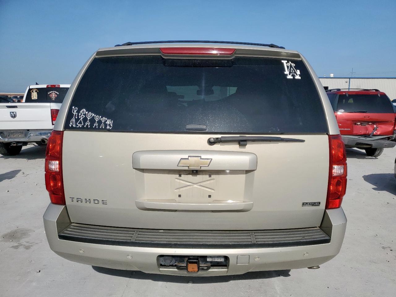 2011 Chevrolet Tahoe C1500 Lt VIN: 1GNSCBE00BR367488 Lot: 65011355