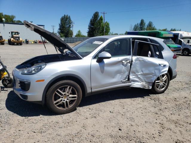  PORSCHE CAYENNE 2016 Серебристый