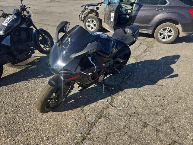 2015 YAMAHA YZFR1   
