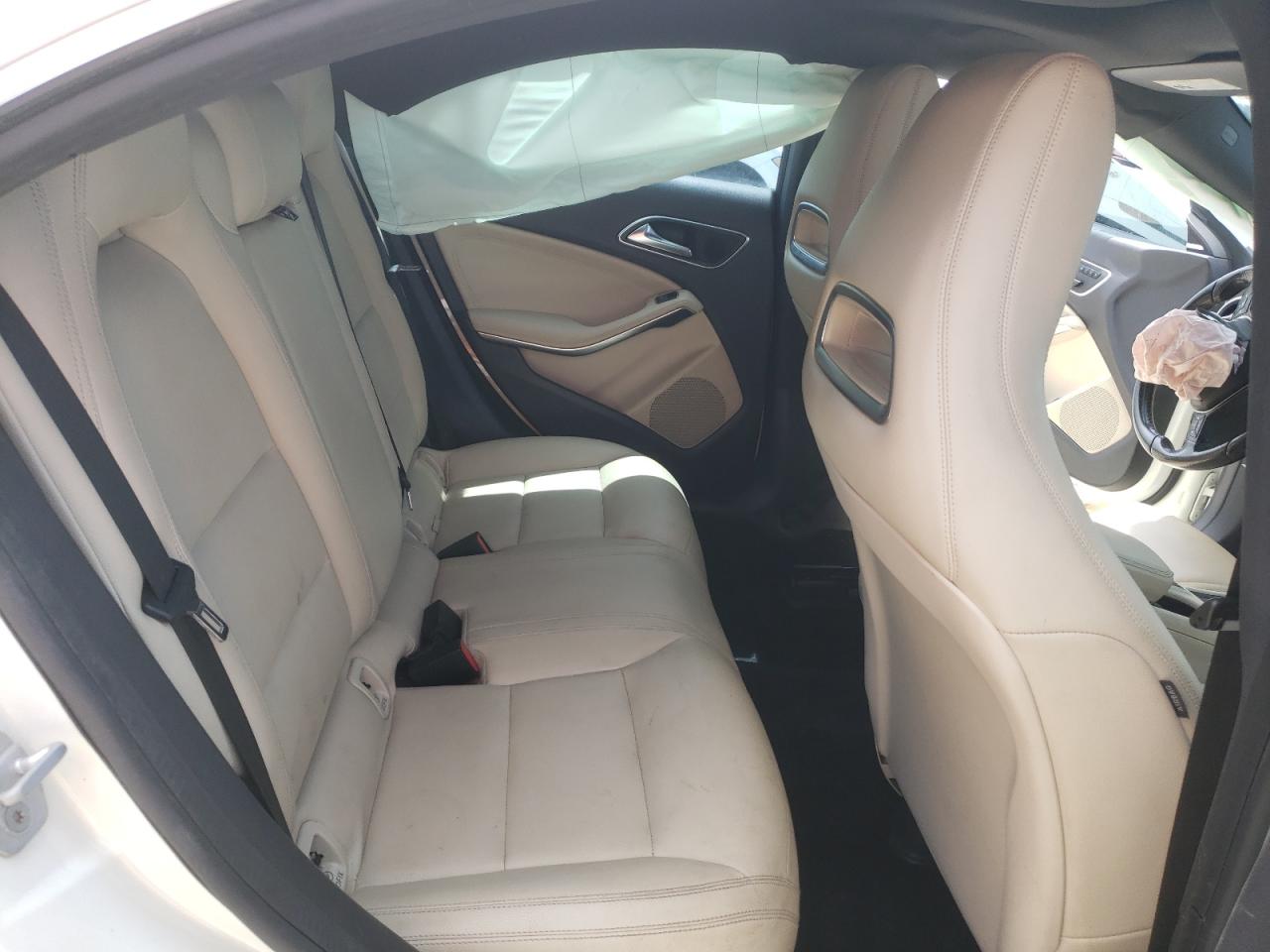 2014 Mercedes-Benz Cla 250 VIN: WDDSJ4EB8EN040933 Lot: 63842365