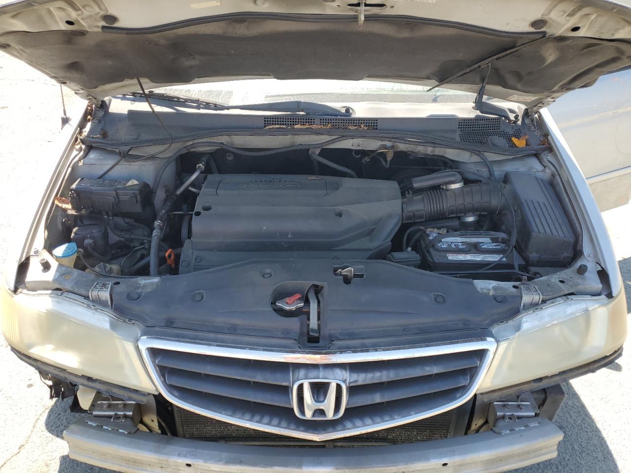 2004 Honda Odyssey Lx VIN: 5FNRL18524B140157 Lot: 63065325
