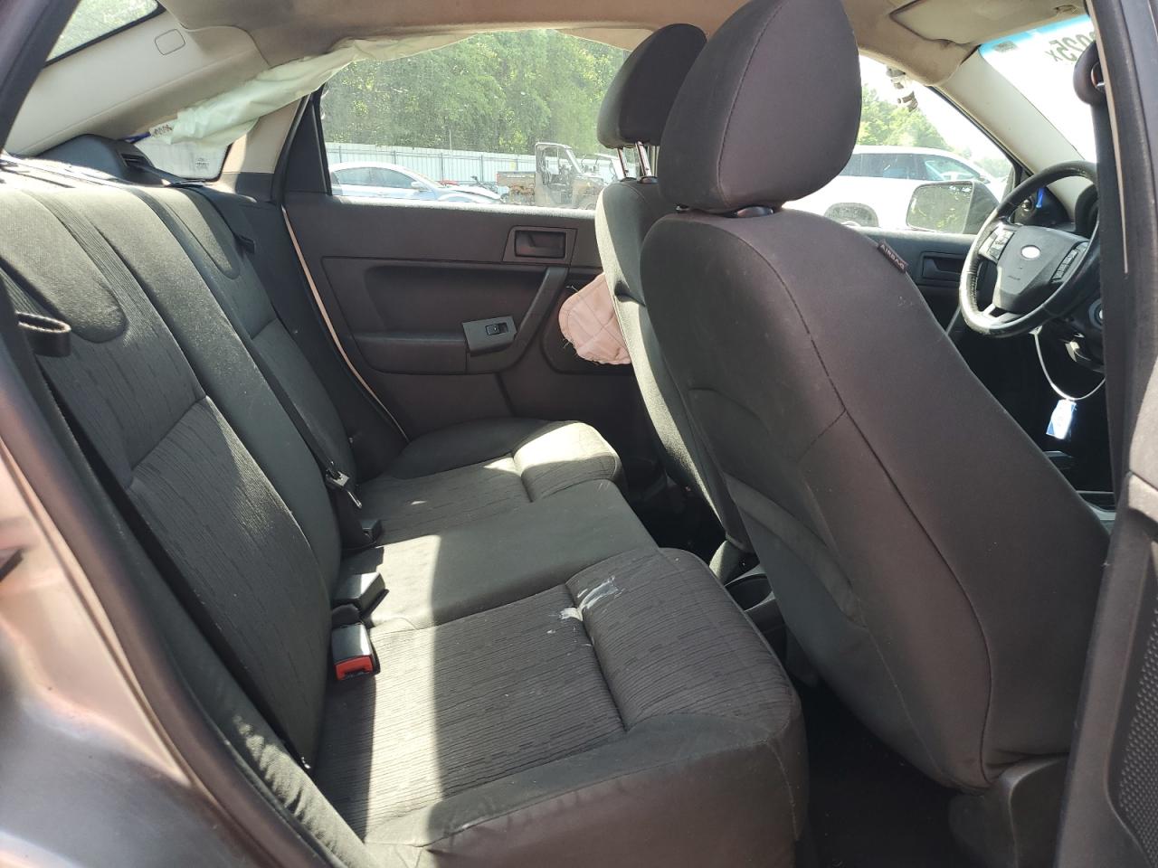 2008 Ford Focus Se VIN: 1FAHP35N88W293911 Lot: 64959025