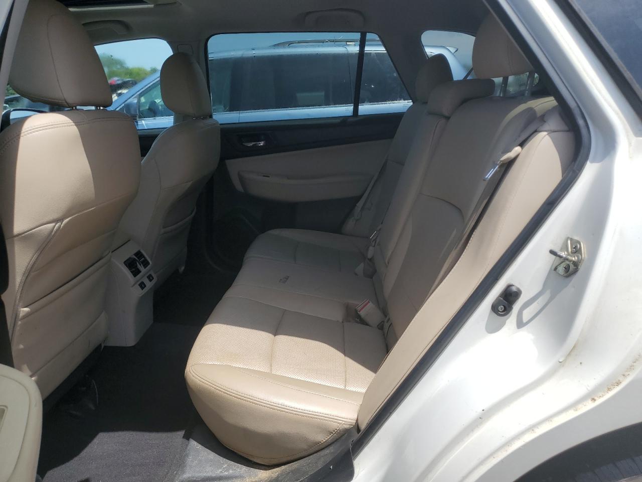 2015 Subaru Outback 2.5I Limited VIN: 4S4BSANC3F3284173 Lot: 63100035